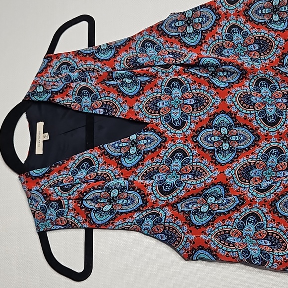 41 Hawthorn Sleeveless Paisley Blouse Red Navy Turquoise High Low Hem Size M - Picture 2 of 16
